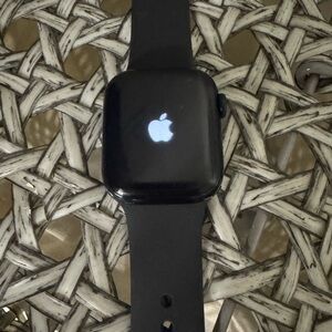 Apple Watch Series 8